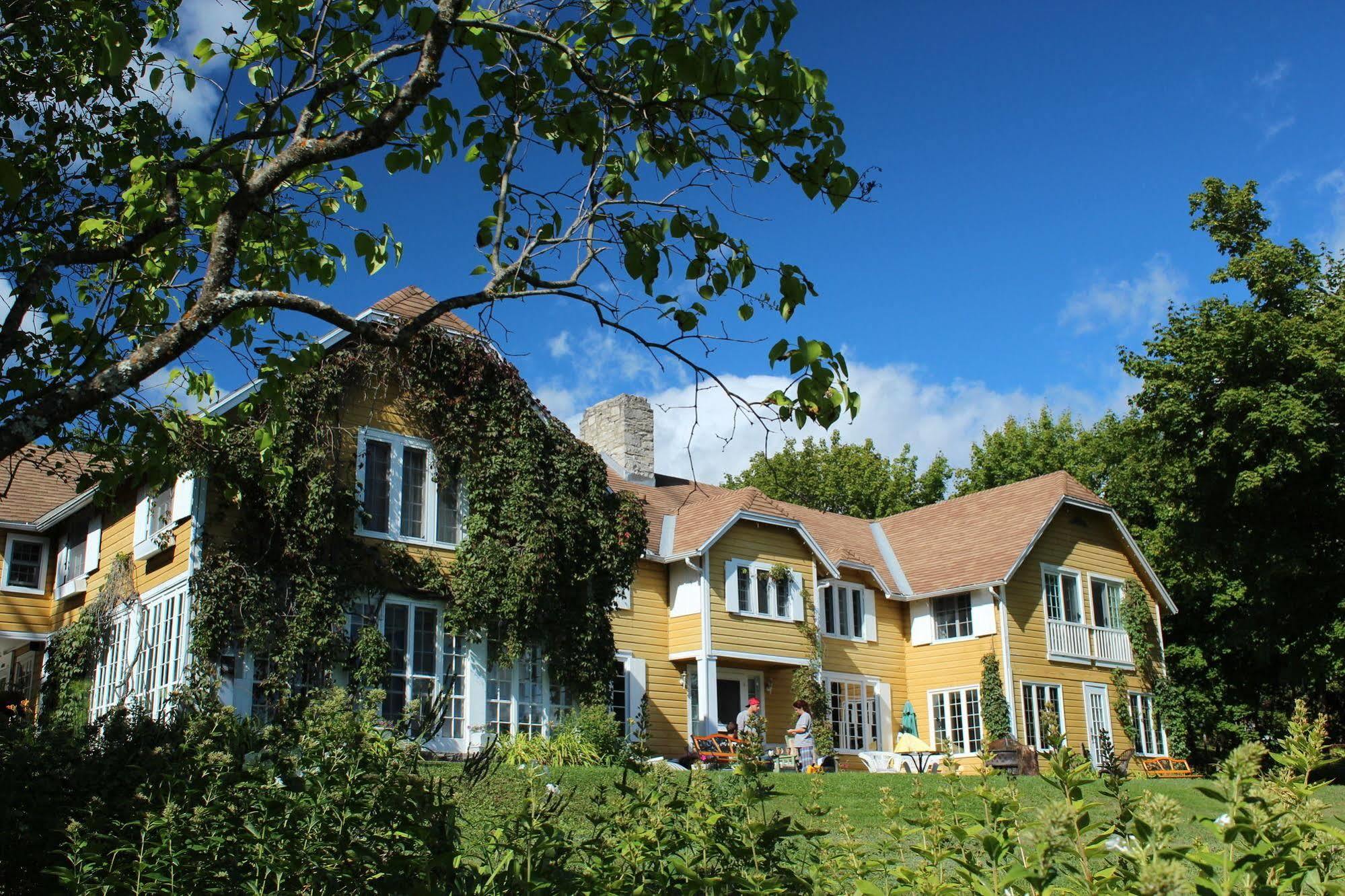 Auberge Sur La Cote Ла-Мальбе Екстер'єр фото